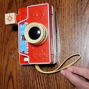 Fix your price changeable picture disc camera